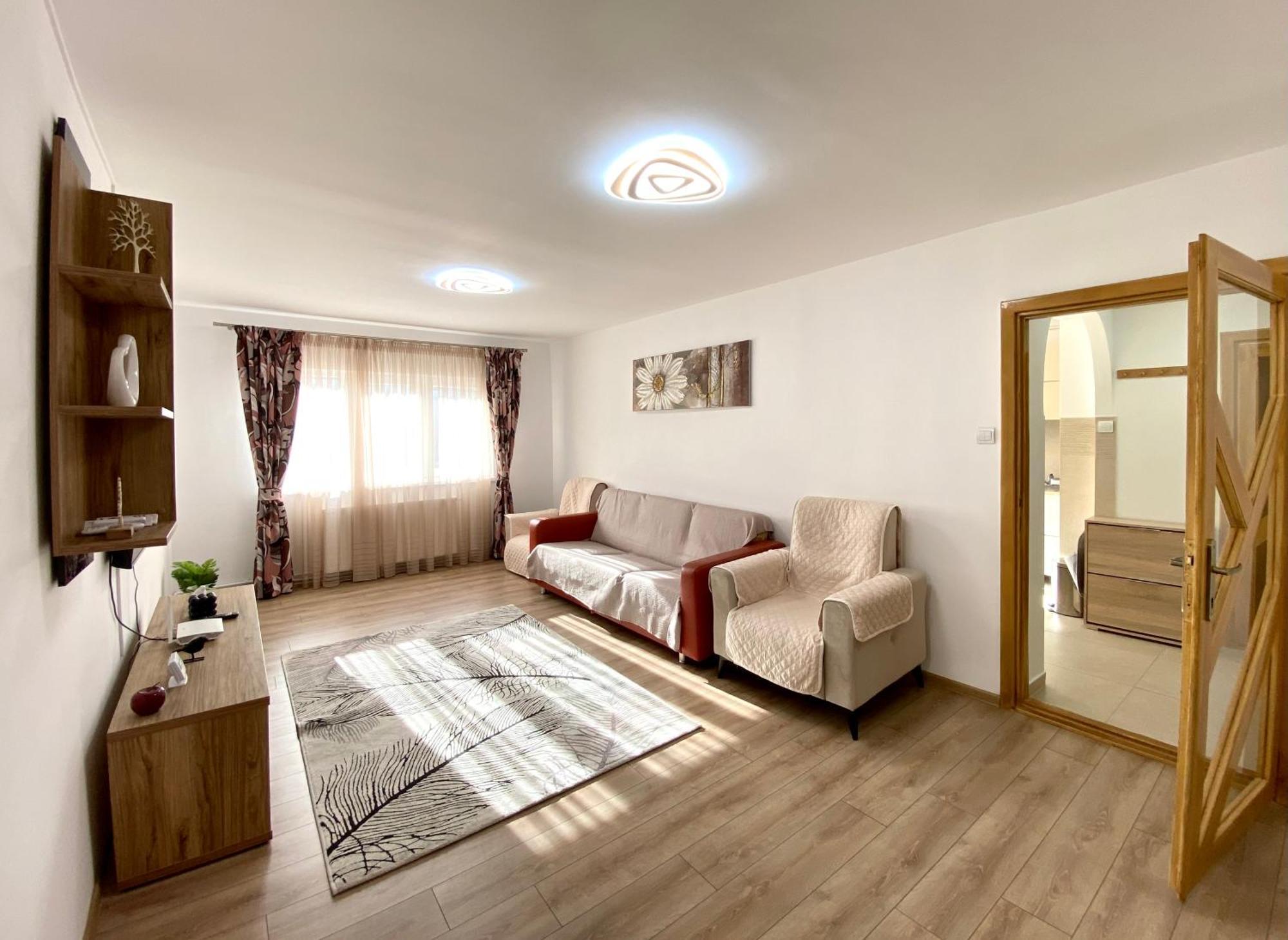 Kronstadt Apartment - Pet Friendly Brasov Luaran gambar