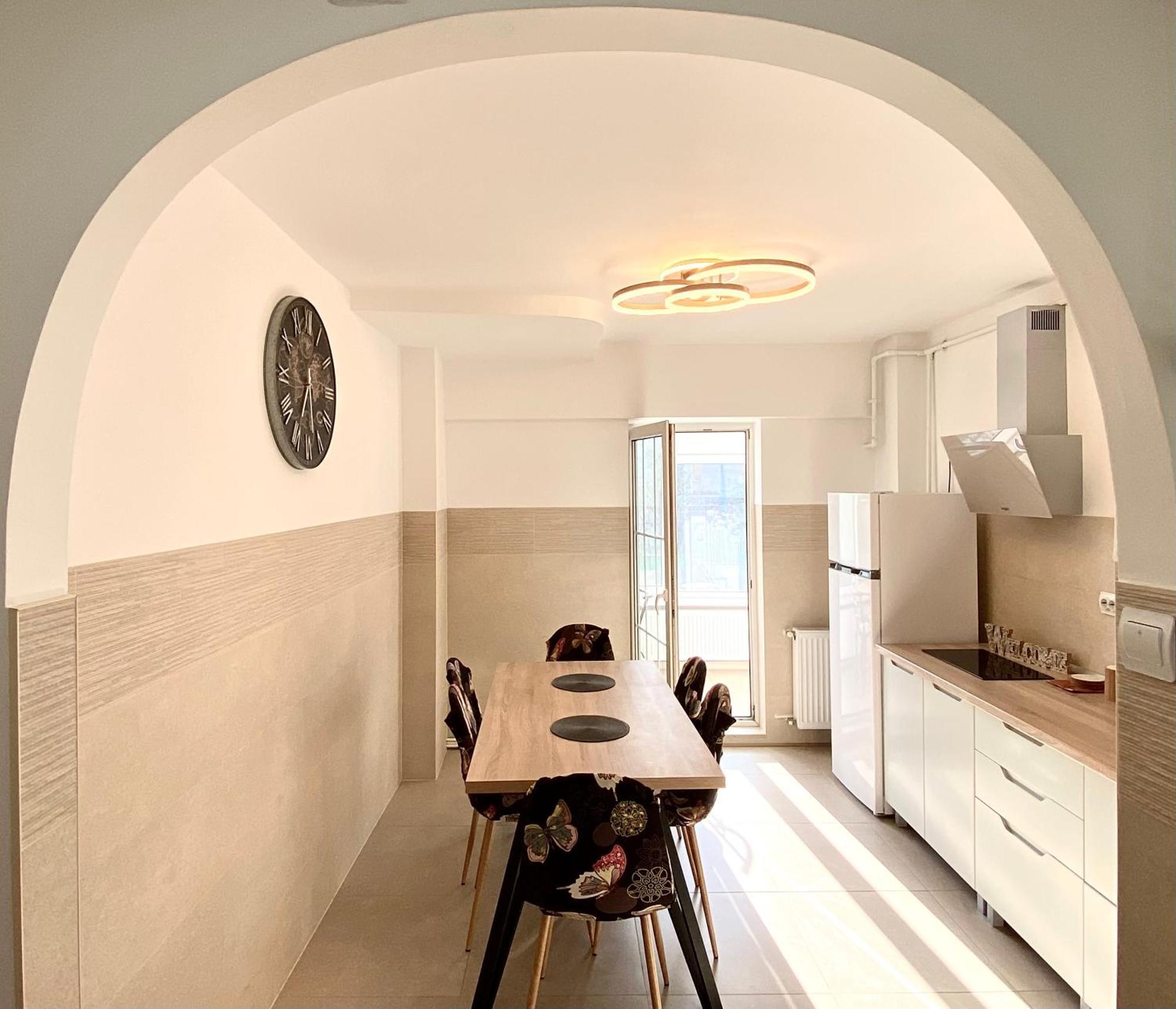 Kronstadt Apartment - Pet Friendly Brasov Luaran gambar