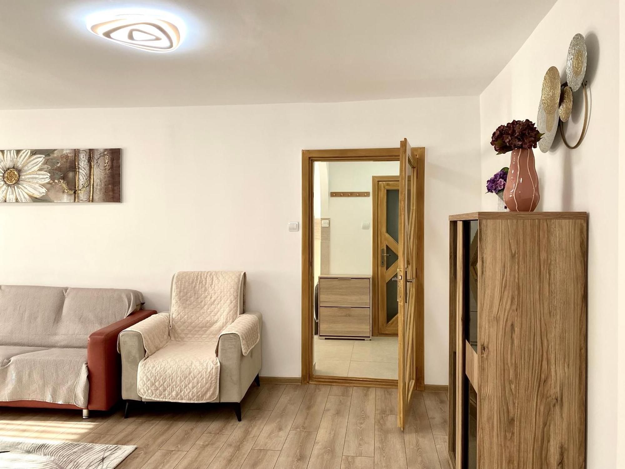 Kronstadt Apartment - Pet Friendly Brasov Luaran gambar